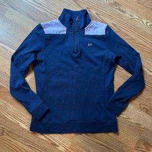 Vineyard vines pullover like new